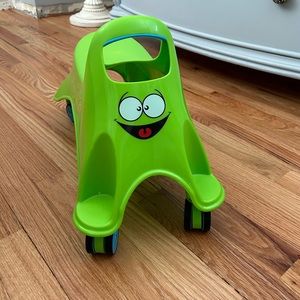 Baby/Toddler Whirlee Ride-On Scooter Toy